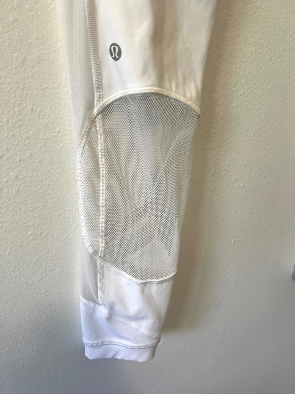Lululemon Athletica Clear the Court Tight Leggings - Size 6 - Picture 11 of 16